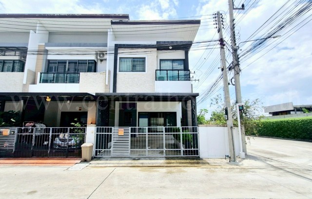 ลดราคาด่วน ทาวน์โฮม ลิฟวิ่ง เรสซิเดนซ์ รังสิต - ราชพฤกษ์ หลังมุม ลดราคาด่วน ทาวน์โฮม ลิฟวิ่ง เรสซิเดนซ์ รังสิต - ราชพฤกษ์ หลังมุม