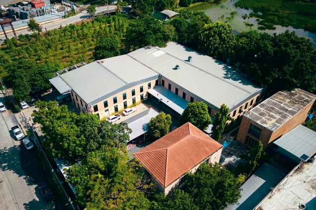 ขายโรงงาน พร้อมสิ่งปลูกสร้าง ซอยบางปลา 2 บางพลี ขนาด 4-2-0 ไร่ ขายโรงงาน พร้อมสิ่งปลูกสร้าง ซอยบางปลา 2 บางพลี ขนาด 4-2-0 ไร่