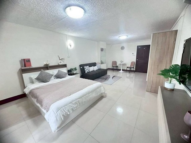 ศรีธนา2 ทำเลดี ขายพร้อมผู้เช่า ใกล้นิมมาน สิ่งอำนวยความสะดวกครบ ศรีธนา2 ทำเลดี ขายพร้อมผู้เช่า ใกล้นิมมาน สิ่งอำนวยความสะดวกครบ