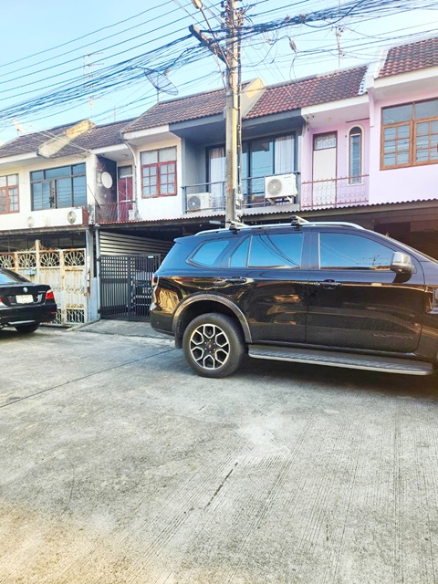 Centralลาดพร้าว 2กม. เฟอร์ครบ 2แอร์ MRTภาวนา MRTลาดพร้าว 1.3กม. Centralลาดพร้าว 2กม. เฟอร์ครบ 2แอร์ MRTภาวนา MRTลาดพร้าว 1.3กม.