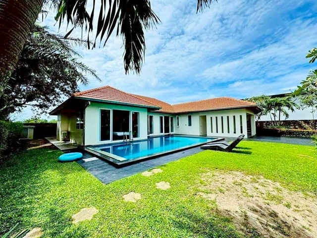 ����������Ź�� �ѷ�� ������ ��������� 4�͹ �����ѹ��� ��Ѻ 3��.