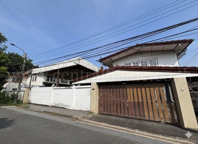 ��ҹ����� �����з�ҷ��� ��»�ЪҪ�� 12 ��Ҿ�� ���Ŵ�