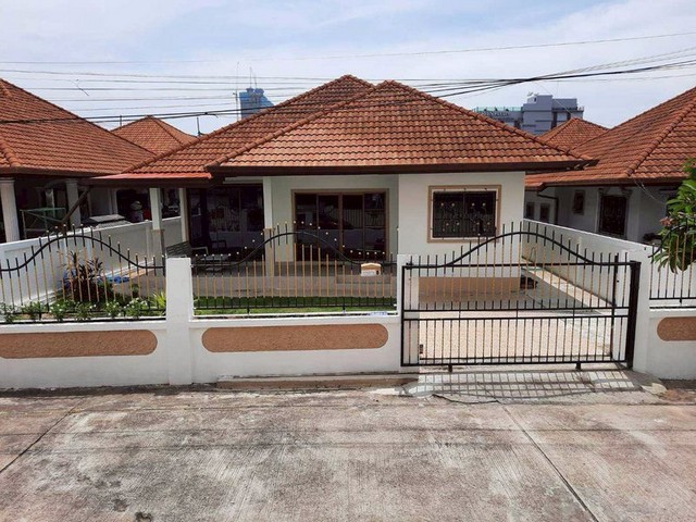 ขายบ้านสวย รีโนเวทใหม่ทั้งหลัง พัทยา หมูบ้านเอกมงคล 8 ขายบ้านสวย รีโนเวทใหม่ทั้งหลัง พัทยา หมูบ้านเอกมงคล 8