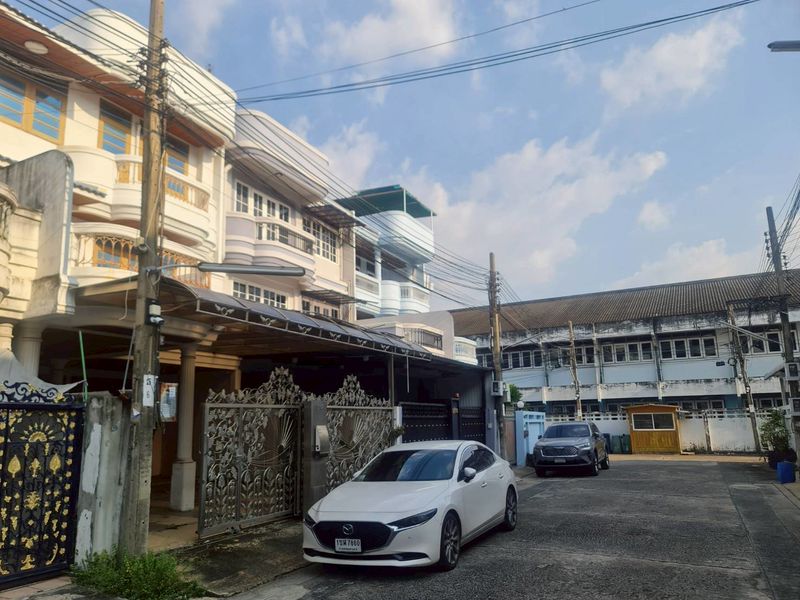 ��� / ��ҷ�ǹ������� 4 ���㹫�� ����Ҫ���� 11 