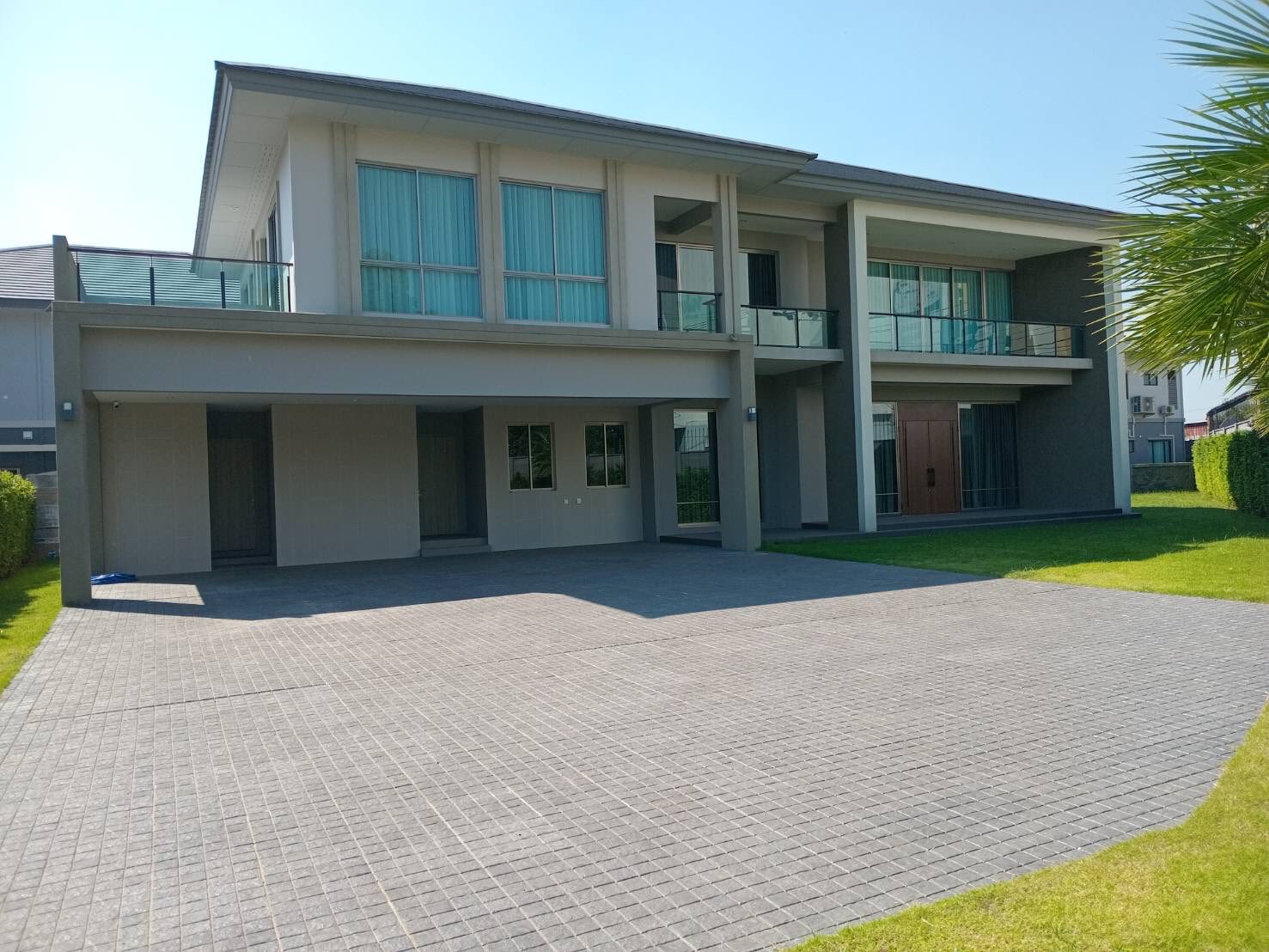 ��º�ҹ�����ѧ�˭����������� The Palm Bangna-Wongwaen ���������