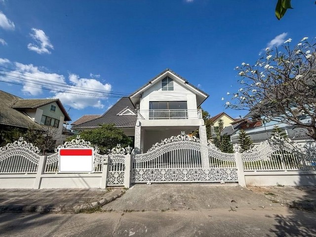 ขายบ้านสวย ตกแต่งใหม่ บ้านเดี่ยว 2 ชั้น ใกล้ เจ-พาร์ค ศรีราชา ขายบ้านสวย ตกแต่งใหม่ บ้านเดี่ยว 2 ชั้น ใกล้ เจ-พาร์ค ศรีราชา