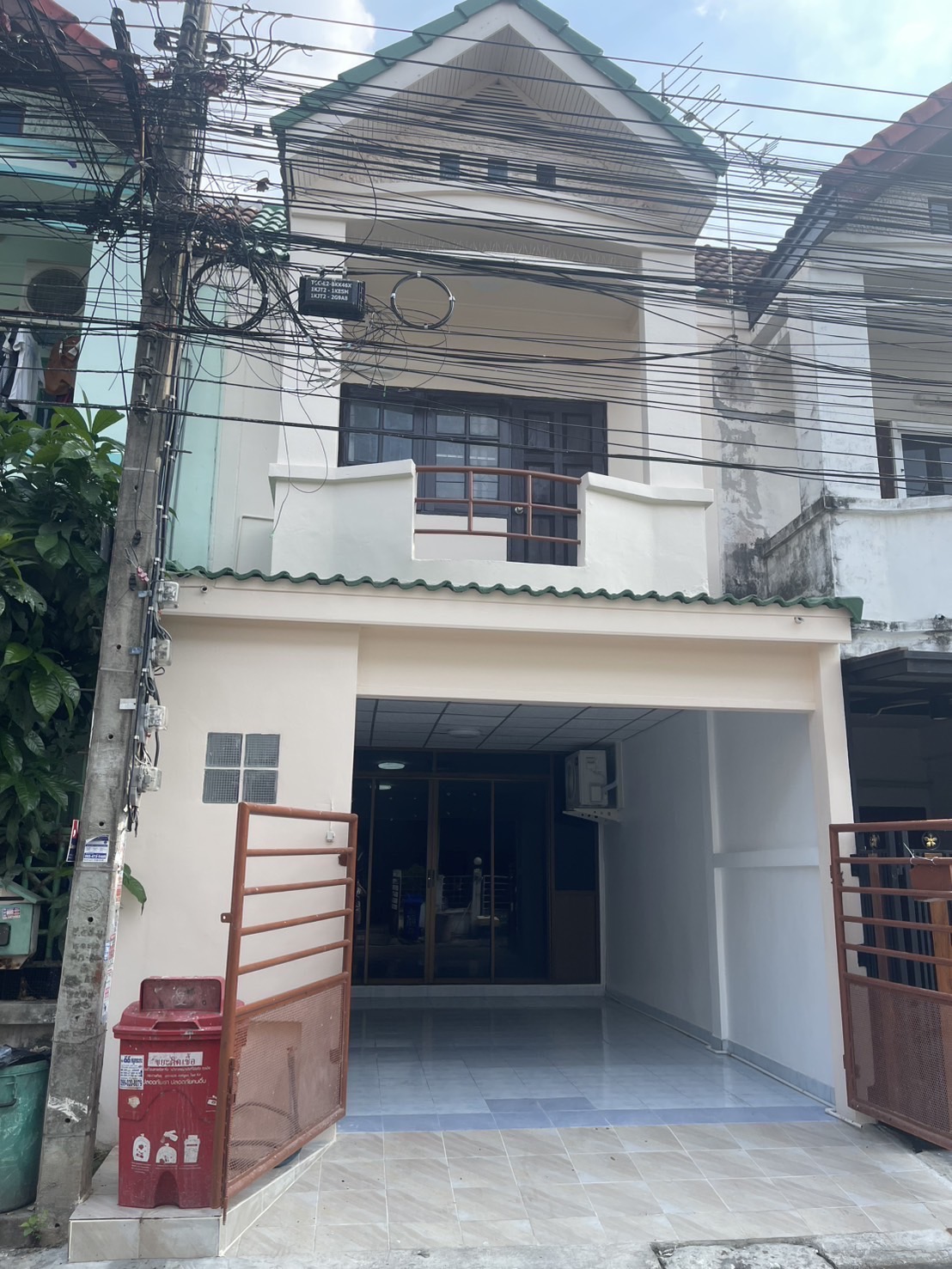 ขายทาวน์เฮ้าส์ 2 ชั้น หมู่บ้านเลิศอุบล ซอยพระยาสุเรนทร์44 ถ.รามอิ ขายทาวน์เฮ้าส์ 2 ชั้น หมู่บ้านเลิศอุบล ซอยพระยาสุเรนทร์44 ถ.รามอิ