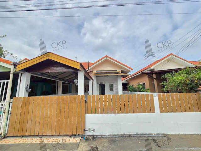 ��ҹὴ �Ҫ�ġ�� 2 ������� ��鹷����ҧ��ҧ �ç���ҧ���ç ��