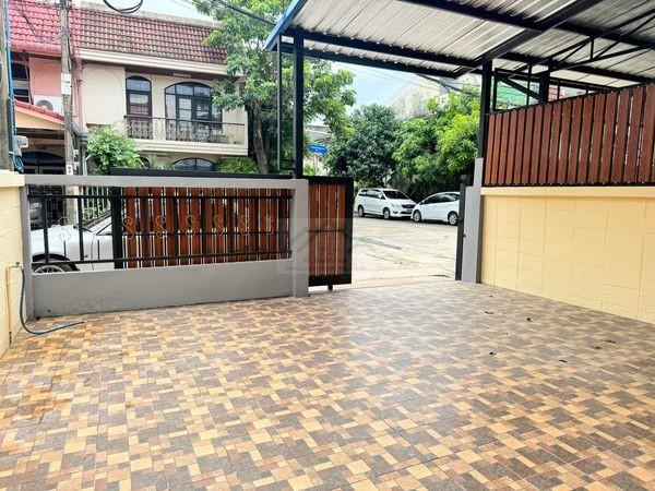 ให้เช่าบ้านเดี่ยว 2 ชั้น หมู่บ้านสินพัฒนาธานี ถนนประชานิเวศน์ 1 ให้เช่าบ้านเดี่ยว 2 ชั้น หมู่บ้านสินพัฒนาธานี ถนนประชานิเวศน์ 1