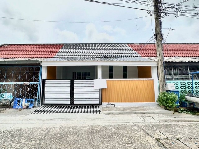 ขายทาวน์เฮ้าส์บางแสนริเวอร์ ขนาด 18 ต.ร.วา ชั้นเดียว ขายทาวน์เฮ้าส์บางแสนริเวอร์ ขนาด 18 ต.ร.วา ชั้นเดียว