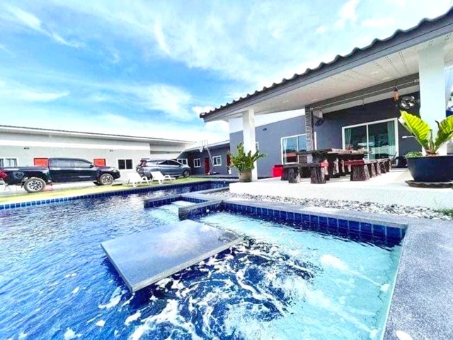 �. �û���ҹ��Ե� ����ʹ� 12�͹ Siam Country Club 3��. Pool Villa 